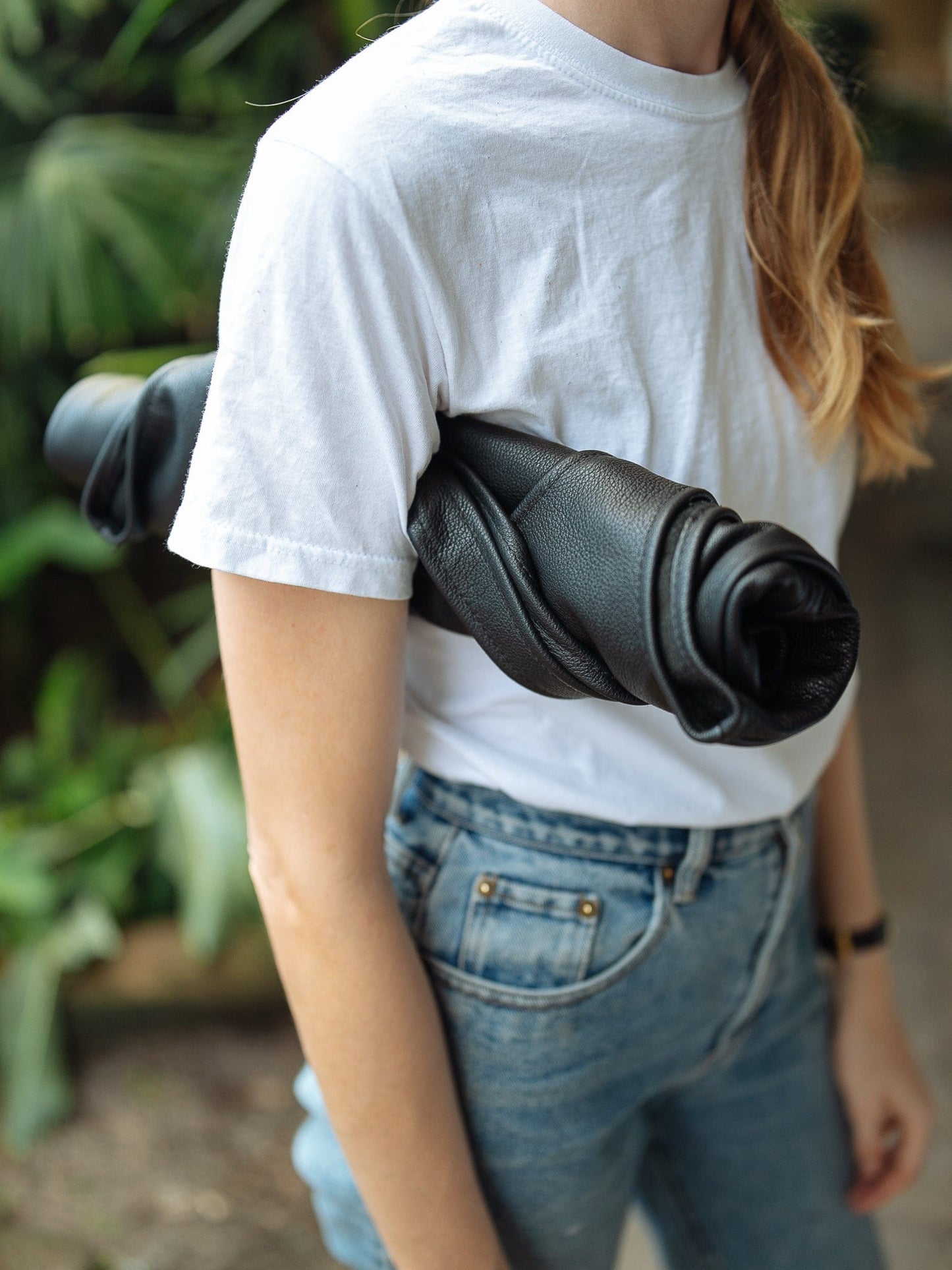 The Real McCaul Leathergoods Handbags The Noosa Tote Sling Bag Australian Made Australian Owned Slouch Tote Bag Leather Made In Australia