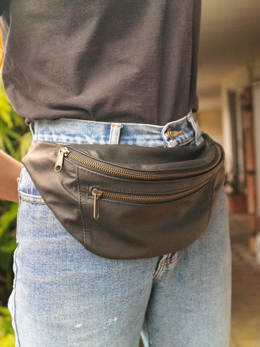 The Real McCaul Travel Bag Classic Bum Bag - Medium - Cowhide Australian Made Australian Owned Leather Bum Bag Handmade in Australia Kangaroo & Cowhide