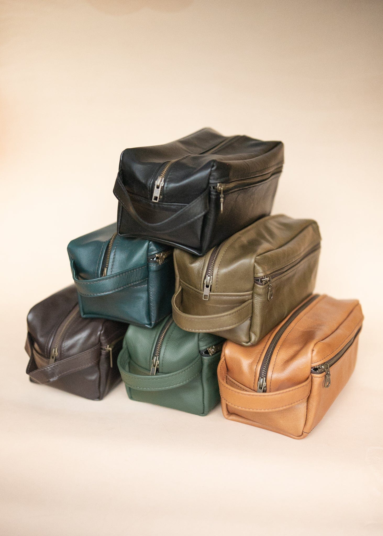 The Real McCaul Apparel & Accessories Toiletry Bathroom Washbag - Cowhide - Black Australian Made Australian Owned Leather Australian Made Toiletry Dopp Kit Shaving Bathroom Bag - Cowhide - Men's Gifts
