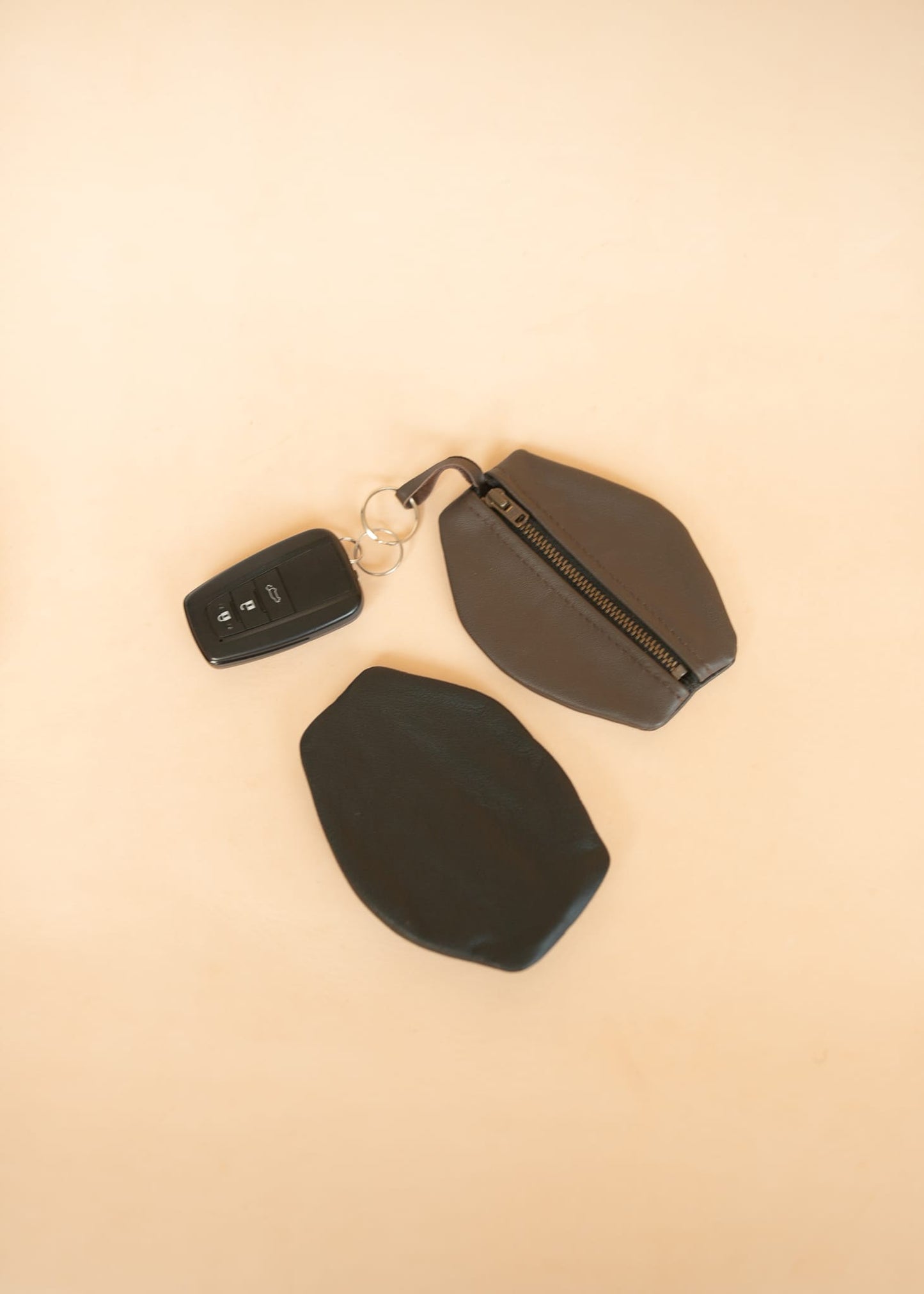 The Real McCaul Leathergoods Keyring One Zip Key & Coin Pouch - Cowhide Australian Made Australian Owned Double Sided Key & Coin Pouch- MADE IN AUSTRALIA - Genuine Leather