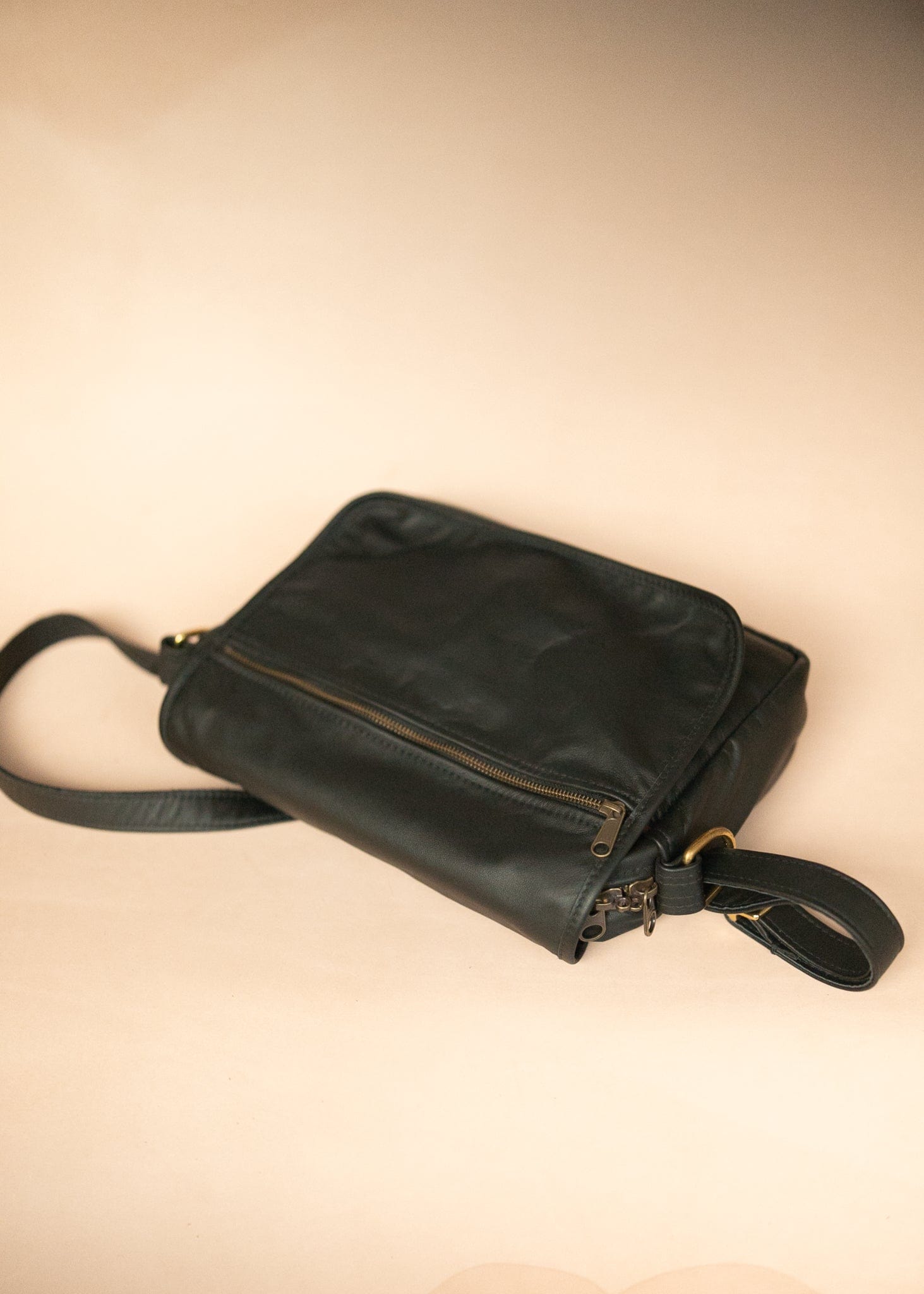 The Real McCaul Leathergoods Shoulder Bags Zeuss Satchel - Cowhide - Black Australian Made Australian Owned Men's Leather Satchel Made In Australia- Laptop/iPad