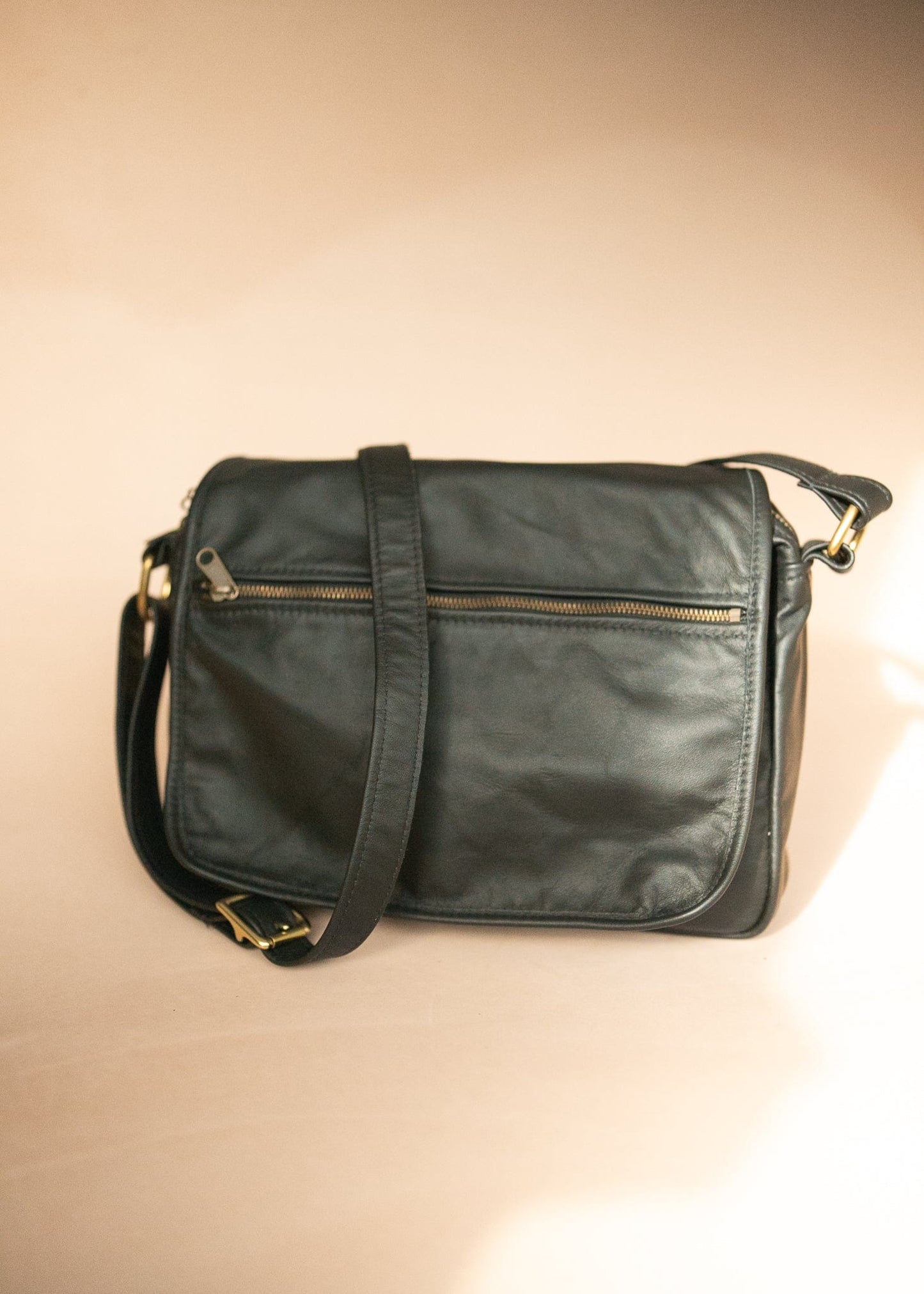 The Real McCaul Leathergoods Shoulder Bags Zeuss Satchel - Cowhide - Black Australian Made Australian Owned Men's Leather Satchel Made In Australia- Laptop/iPad
