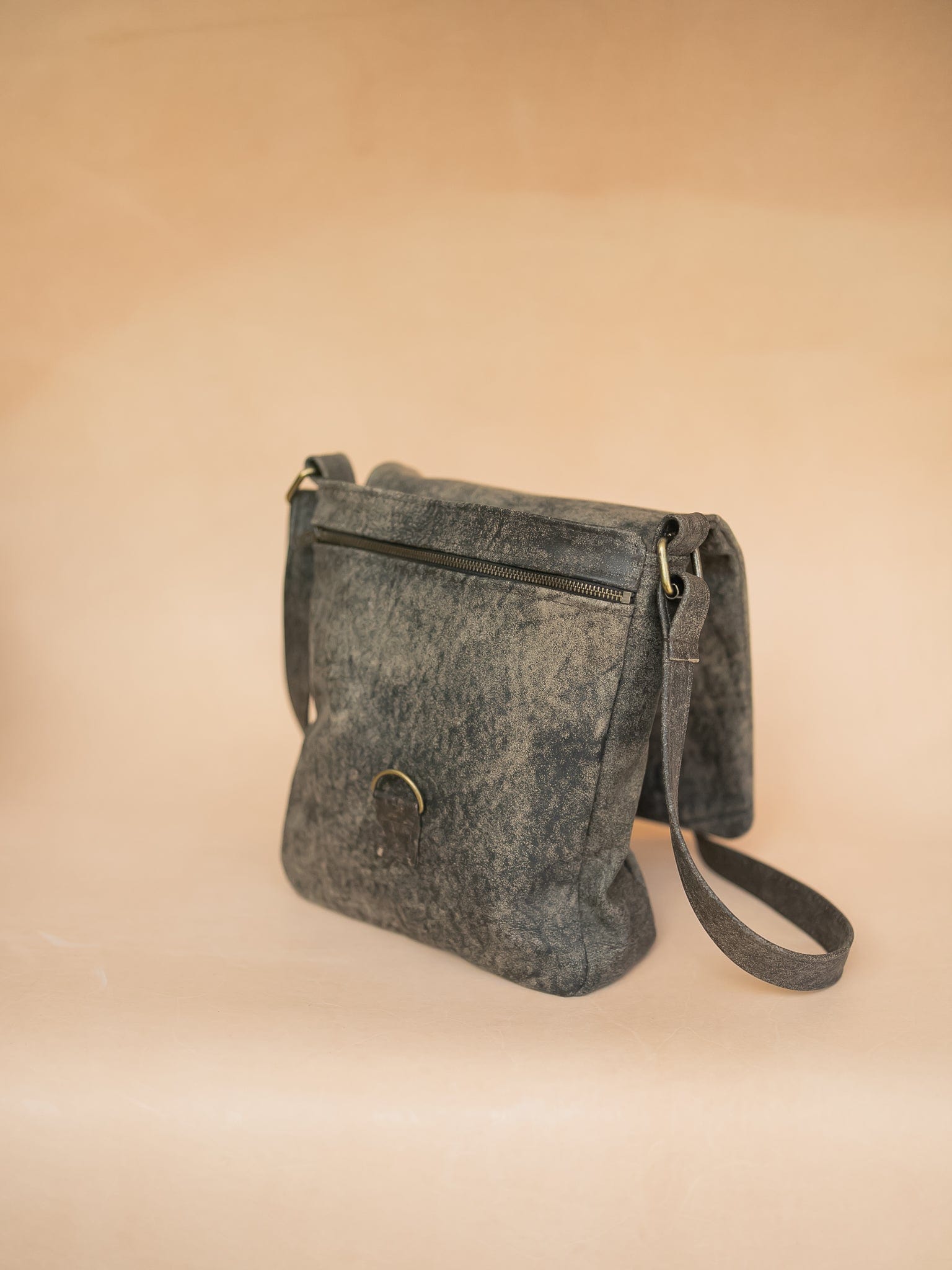 The Real McCaul Shoulder Bags Universal Satchel Bag - Medium Vertical - Cowhide - Stonewash Australian Made Australian Owned Leather Satchel Bag- Australian Made in Kangaroo and Cowhide Leather